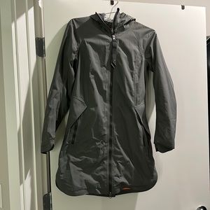 Lululemon Definitely Raining Jacket - Grey